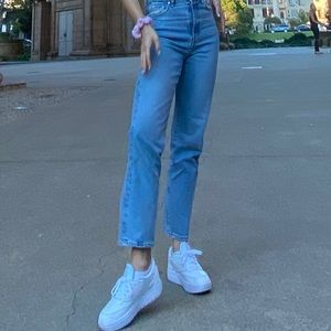 H&M Light Wash Straight Jeans